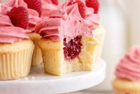 Raspberry Cupcakes with Cream Cheese Frosting Recipe