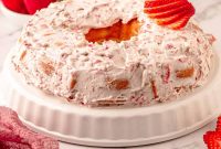 Moist Strawberry Bundt Cake Recipe with Fresh Berry Glaze