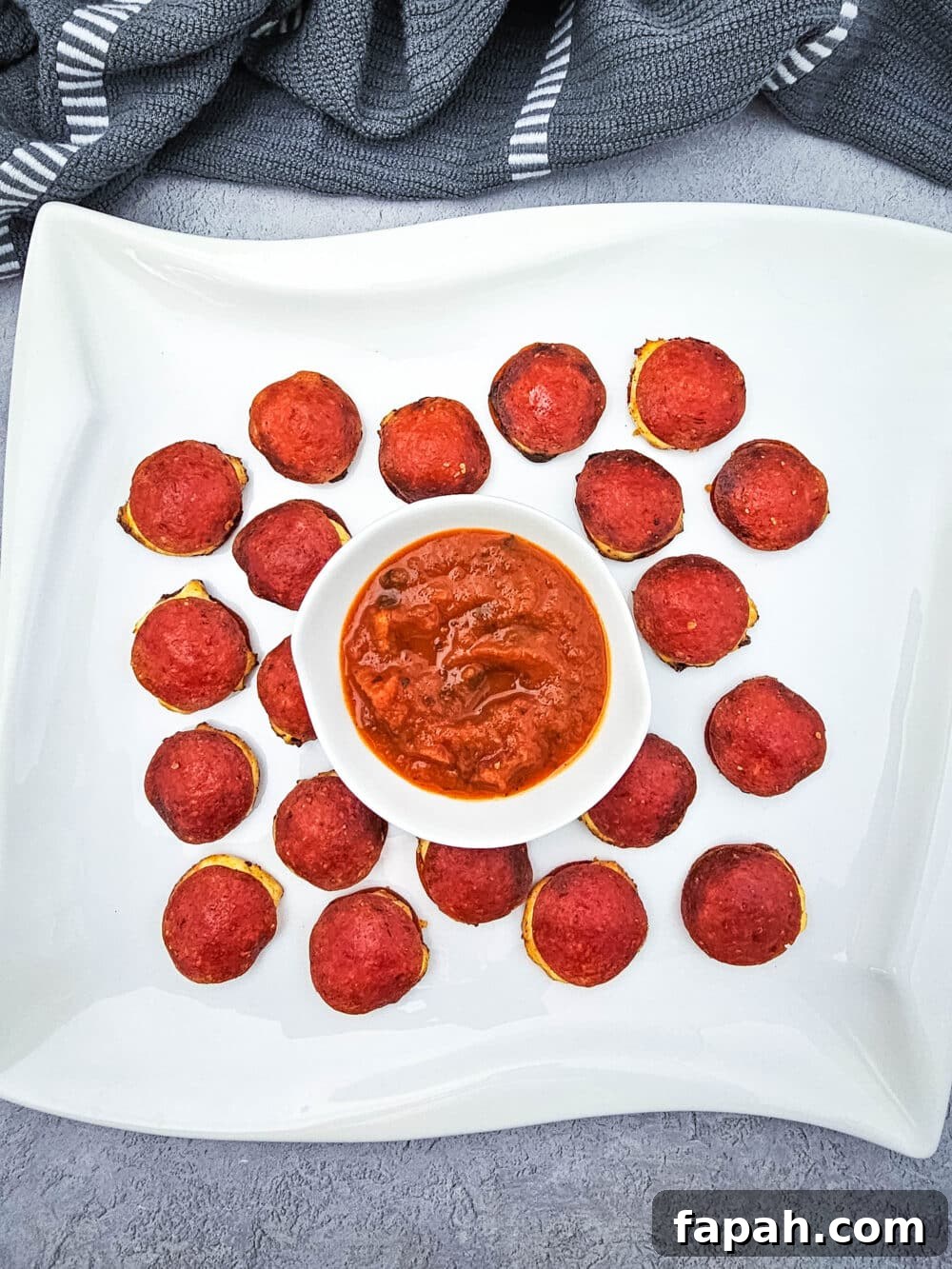 baked pepperoni bites with marinara sauce