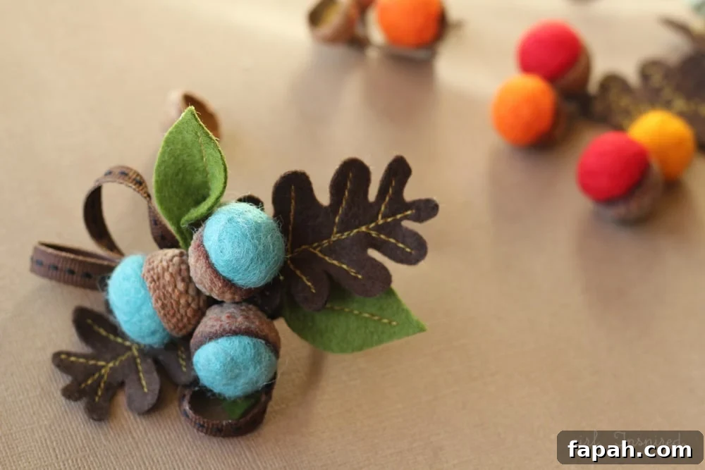 Autumn Acorn Napkin Rings #DIY #turkeytablescapes