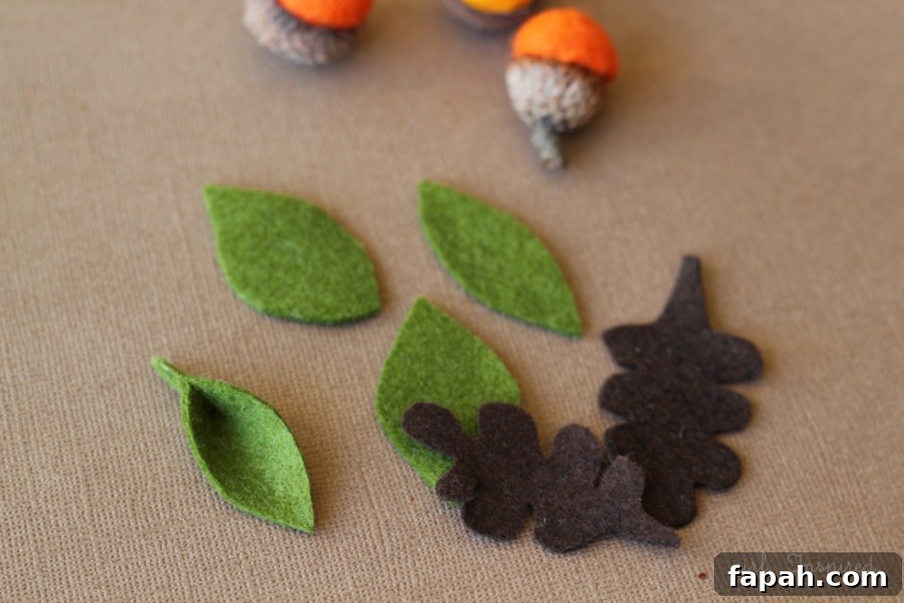 Autumn Acorn Napkin Rings #DIY #turkeytablescapes