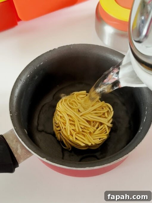 Cooking noodles in a saucepan