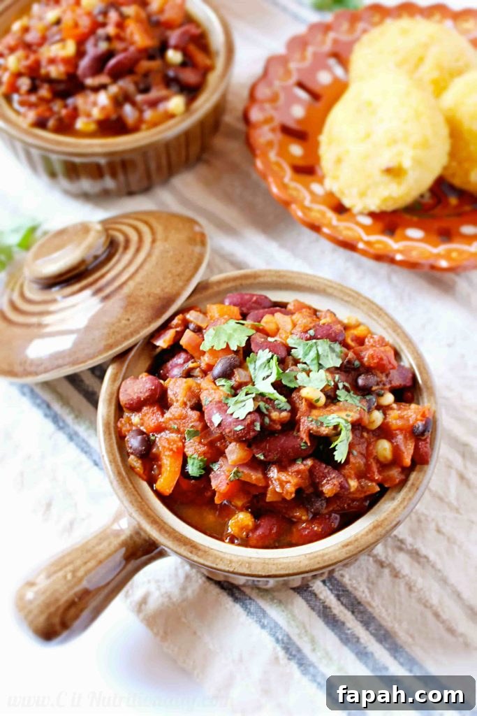 Hearty Vegetarian Three-Bean Chili Recipe 2 Veggie Bean Chili