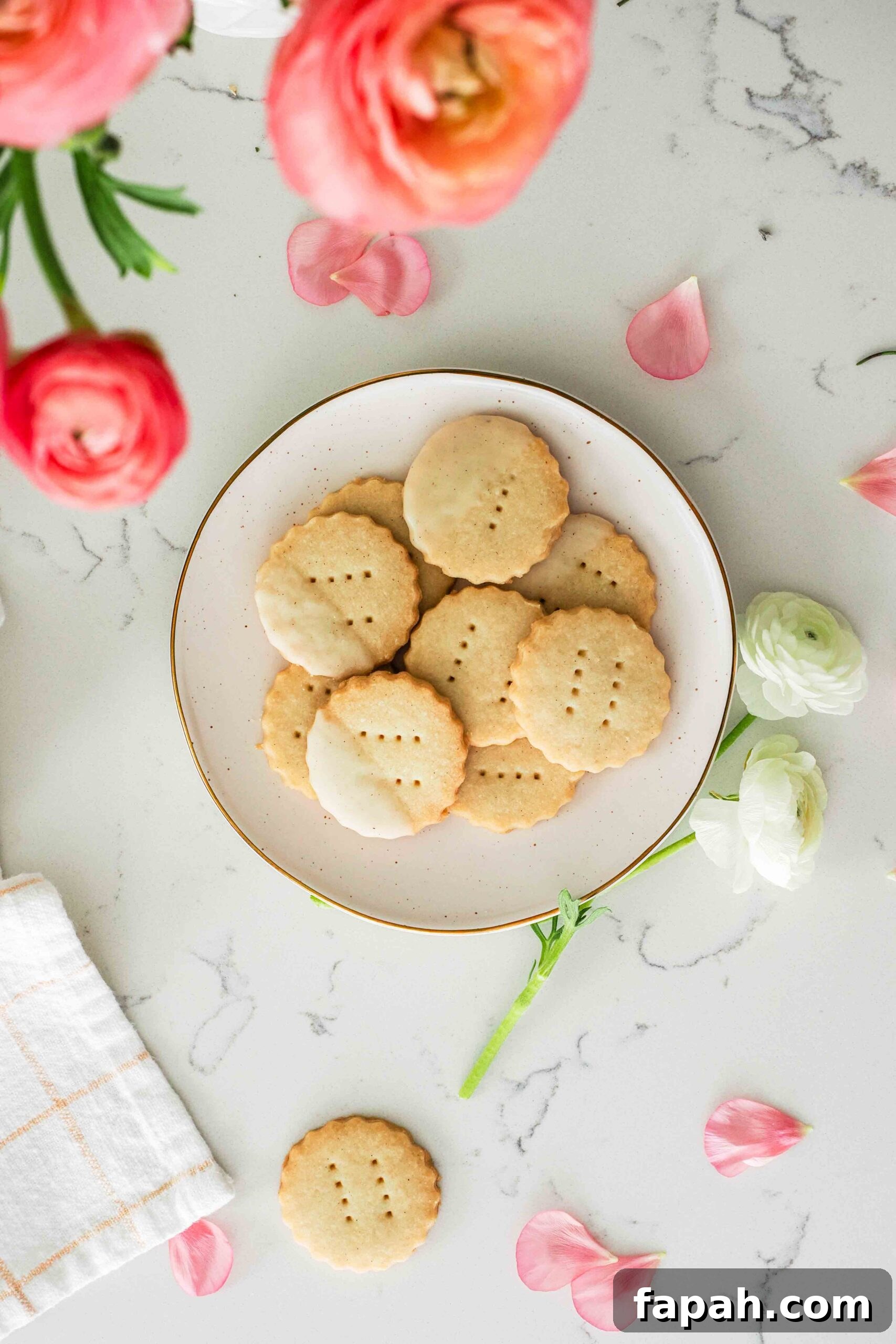 Vanilla shortbread cookies on a plate.